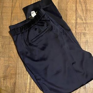 2 pairs Banana Republic Hayden Pull on